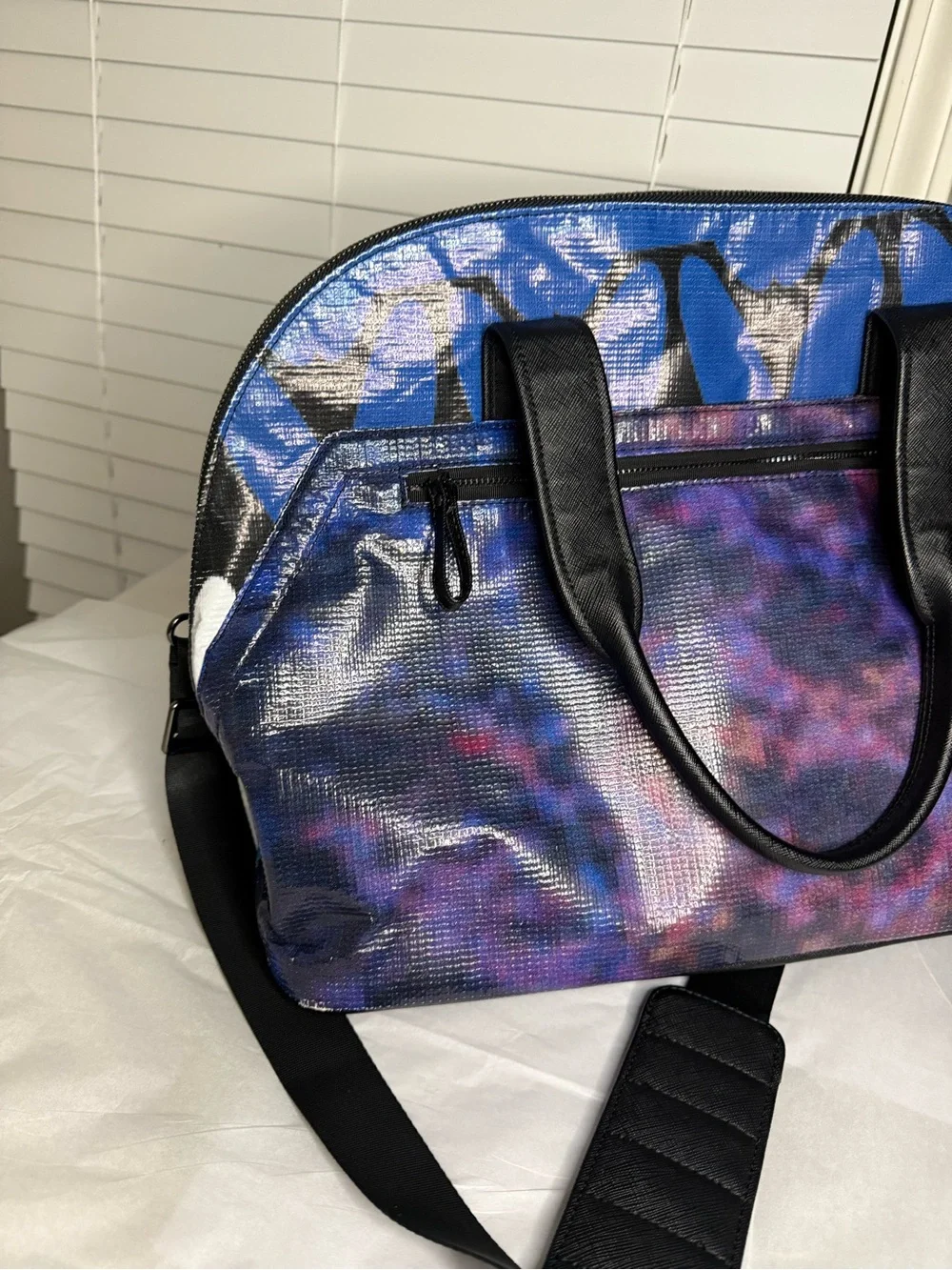 Rareform Recycled Billboard Tote Bag Blue White Convertible Travel Tote
